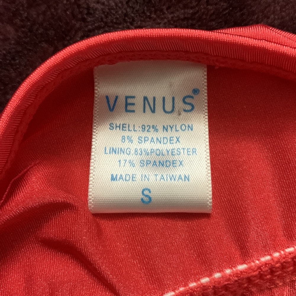Venus Swim Top - Picture 3 of 3